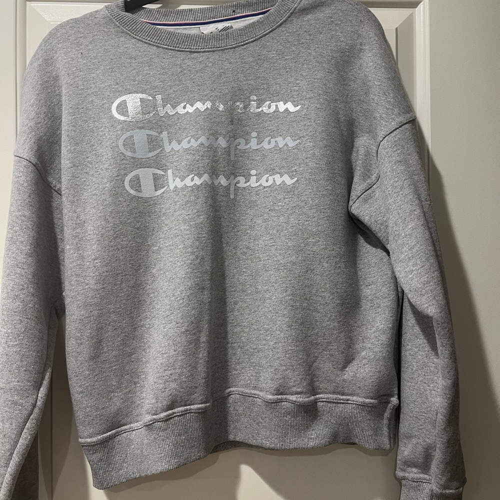 Champion Gray Sweatshirt logo pullover new women medium M - Picture 2 of 3